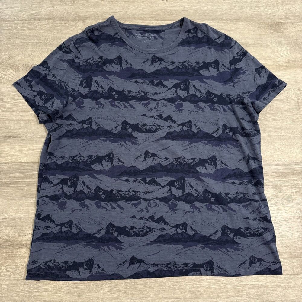 Banana Republic Shirt Men’s 2XL Blue Mountain Print Vintage Tee Short Sleeve